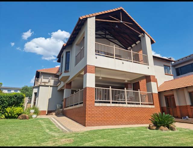 4 BEDROOM FREESTANDING FOR SALE IN XANADU